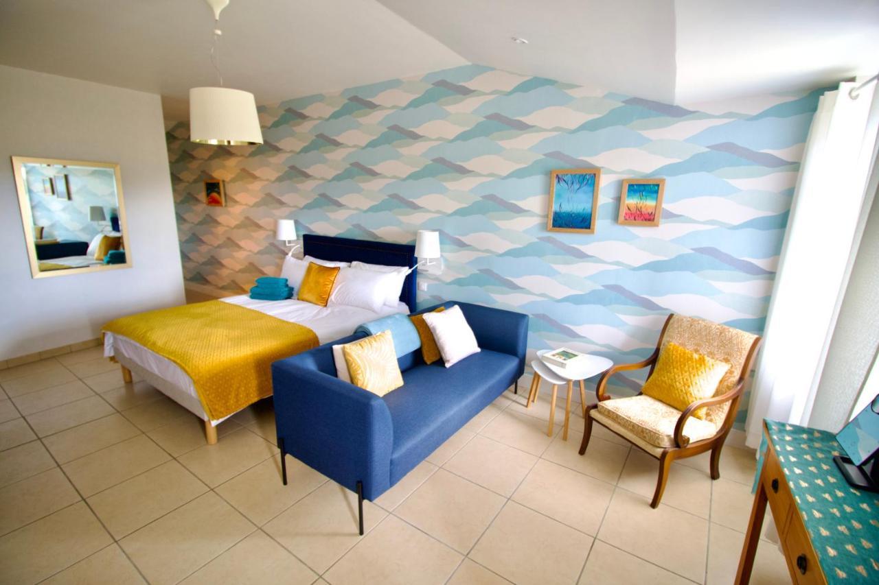 Bed and Breakfast O Trois Oliviers Louin Exterior foto